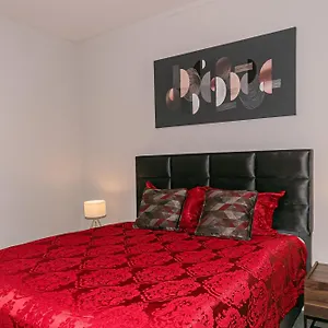 Apartment Lara